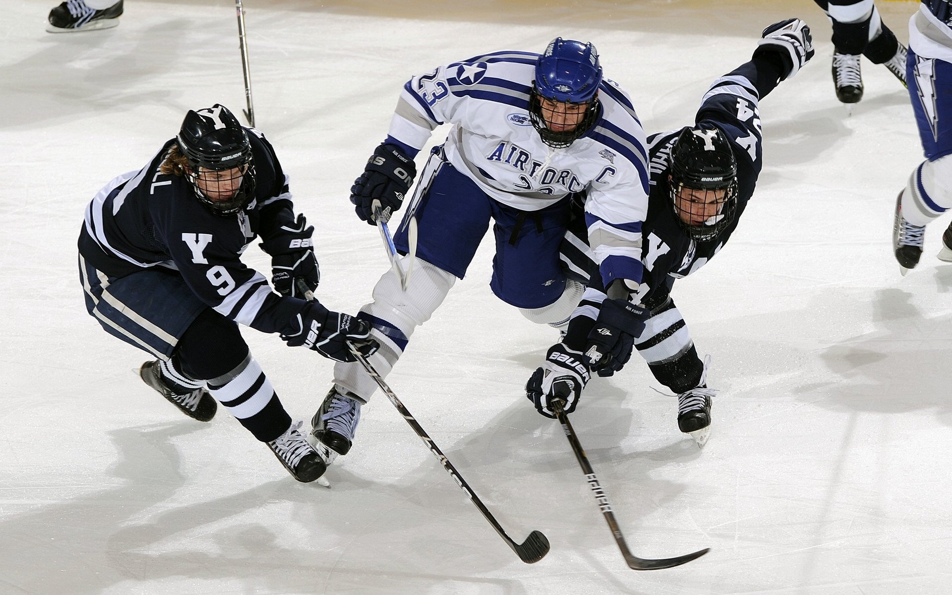 掘金本赛季助攻次数排名联盟前三,2021掘金队